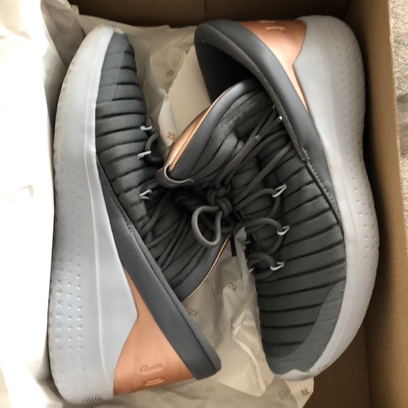 Jordan Other - JORDANS | flight luxe GG with box | 8.5Y